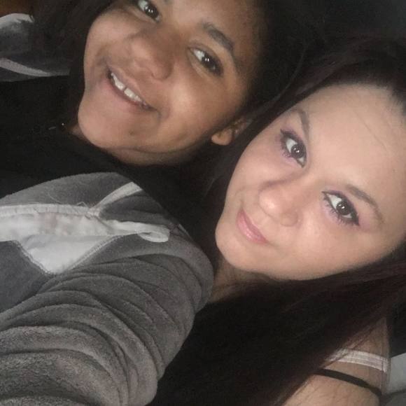 Meet your Posher, Jennifer - Picture 1 of 1